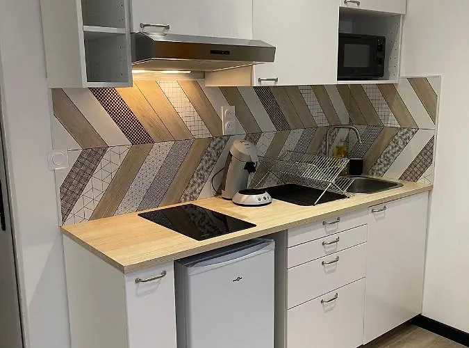 - Telepherique/gare アパート *